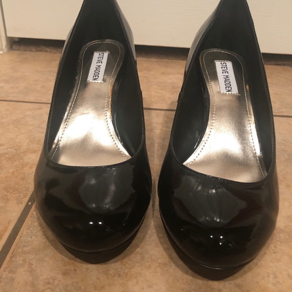 Steve Madden Black Patent Leather High Heel sz 8.5 - Picture 3 of 8